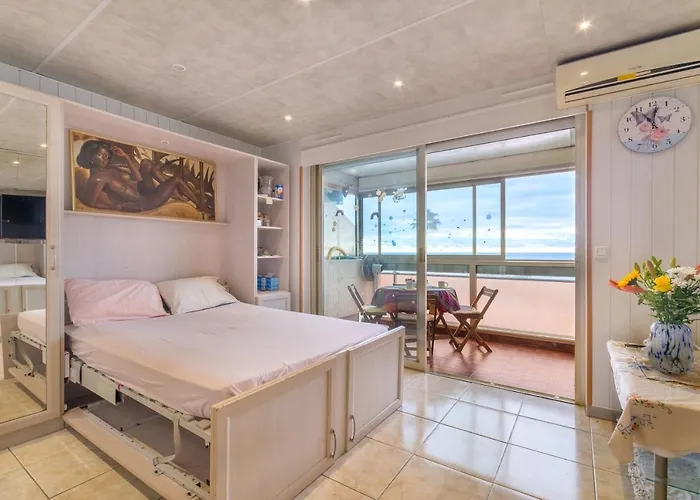 Apartament Le Maeva Saint-Laurent-du-Var